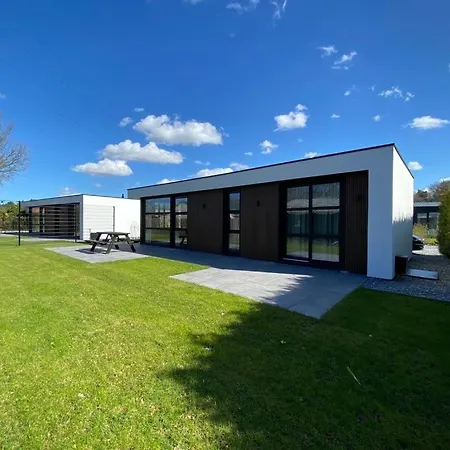 Edelhert, Moderne En Comfortabele Vakantiewoning Met Hottub! Semesterbostad *